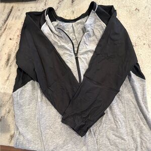 Lululemon quarter sip half sleeve